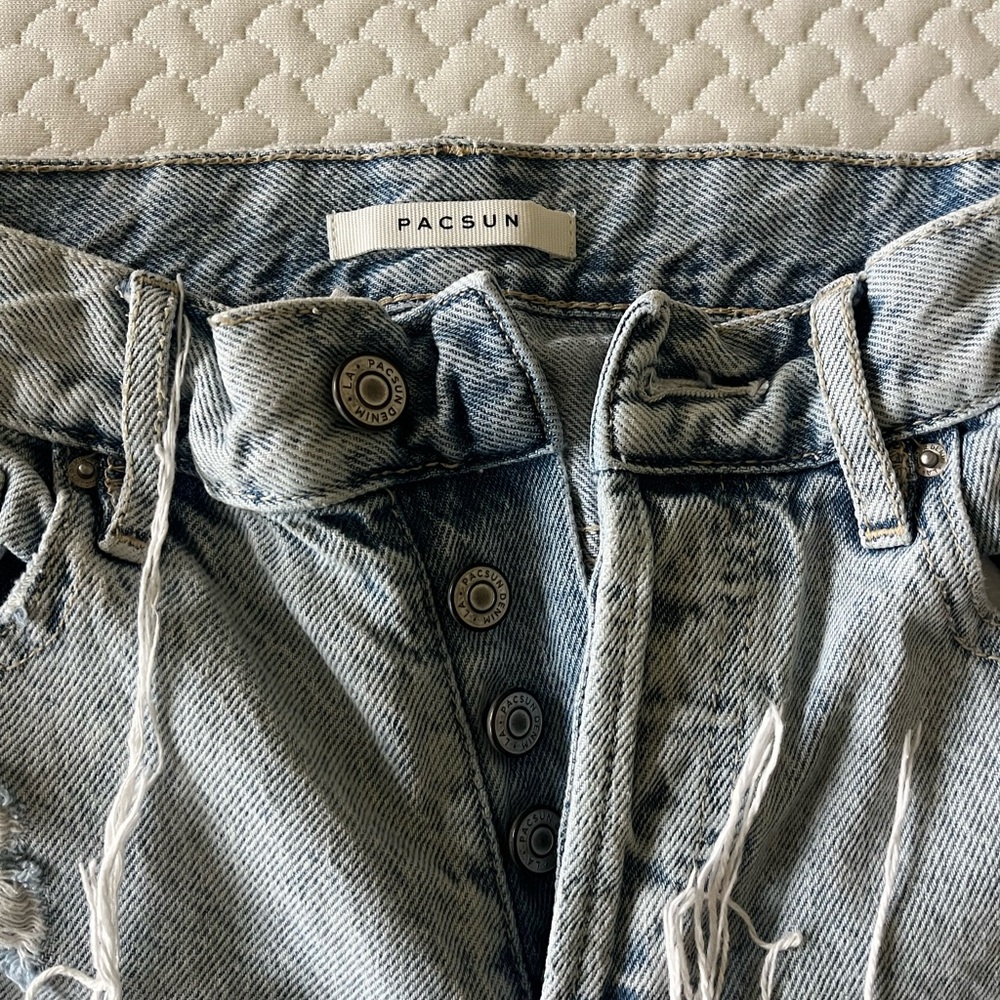 Pacsun Distressed Mom Jeans High-Rise